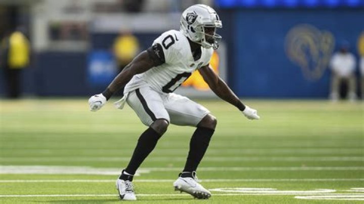 Antonio Pierce's Lucrative Raiders Contract | Salary Details