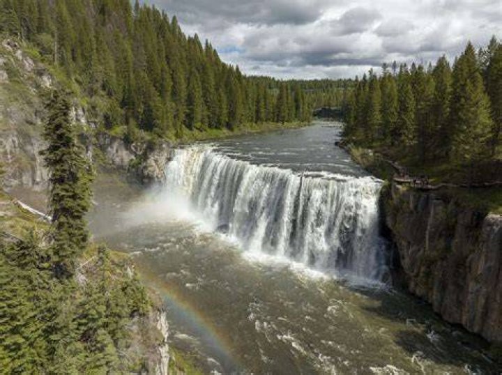 Autumn's Spectacular Falls In Bearsfoot Nature Preserve