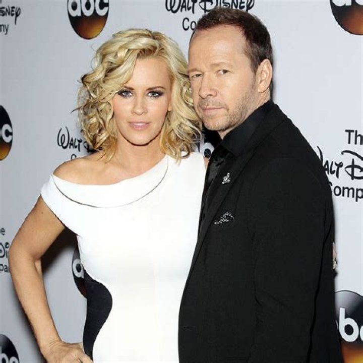 Breaking News: Donnie Wahlberg And Jenny McCarthy File For Divorce
