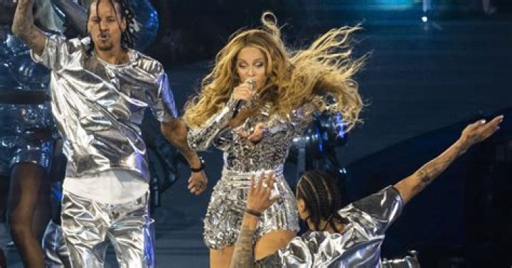 Captivating Beyonc Twins Dancers: Unlocking The Secrets Behind Their Electrifying Moves