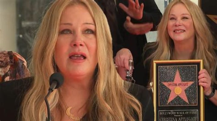 Christina Applegate Wins Employee Of The Month!