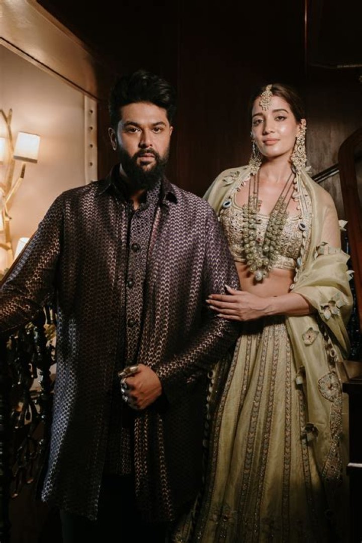 Discovering Hania Amir's Height In CM: A Closer Look At The Rising Star