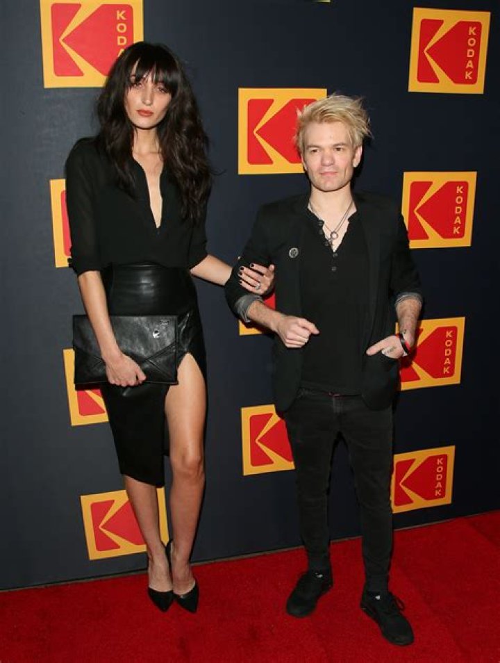Everything You Need To Know About Deryck Whibley And Ariana Cooper