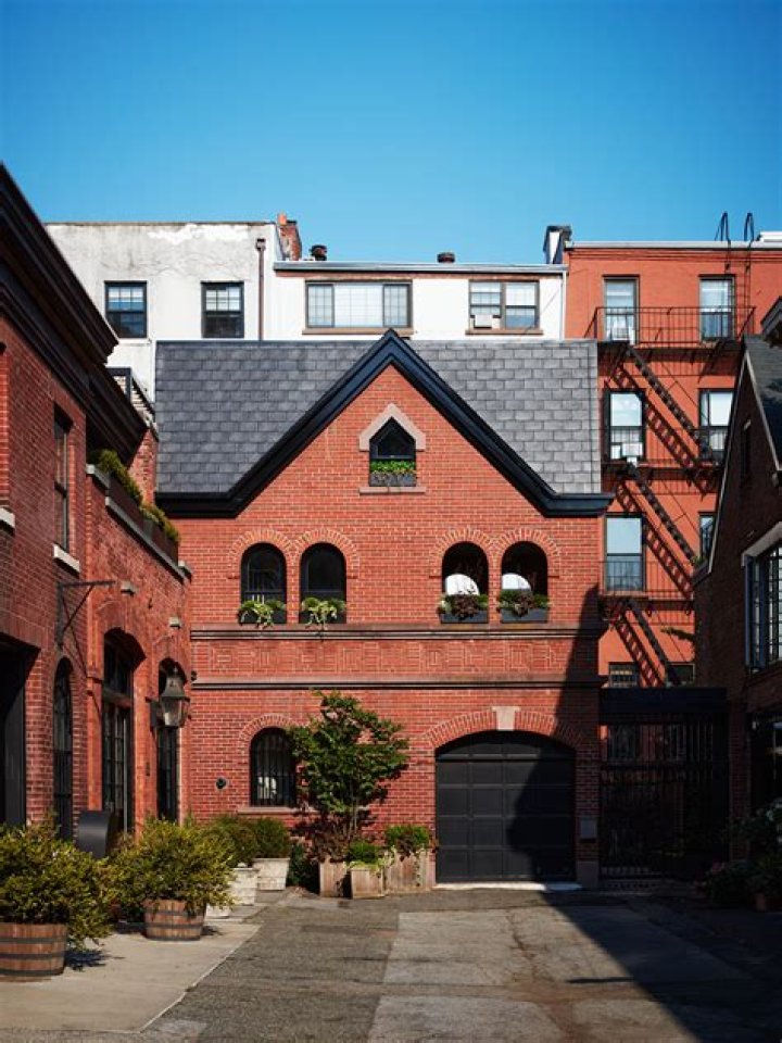 Exploring The Brooklyn Heights Home Of Actor Adam Driver