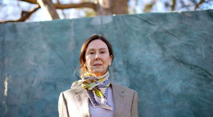 Find Out: Fiona Whelan's Age
