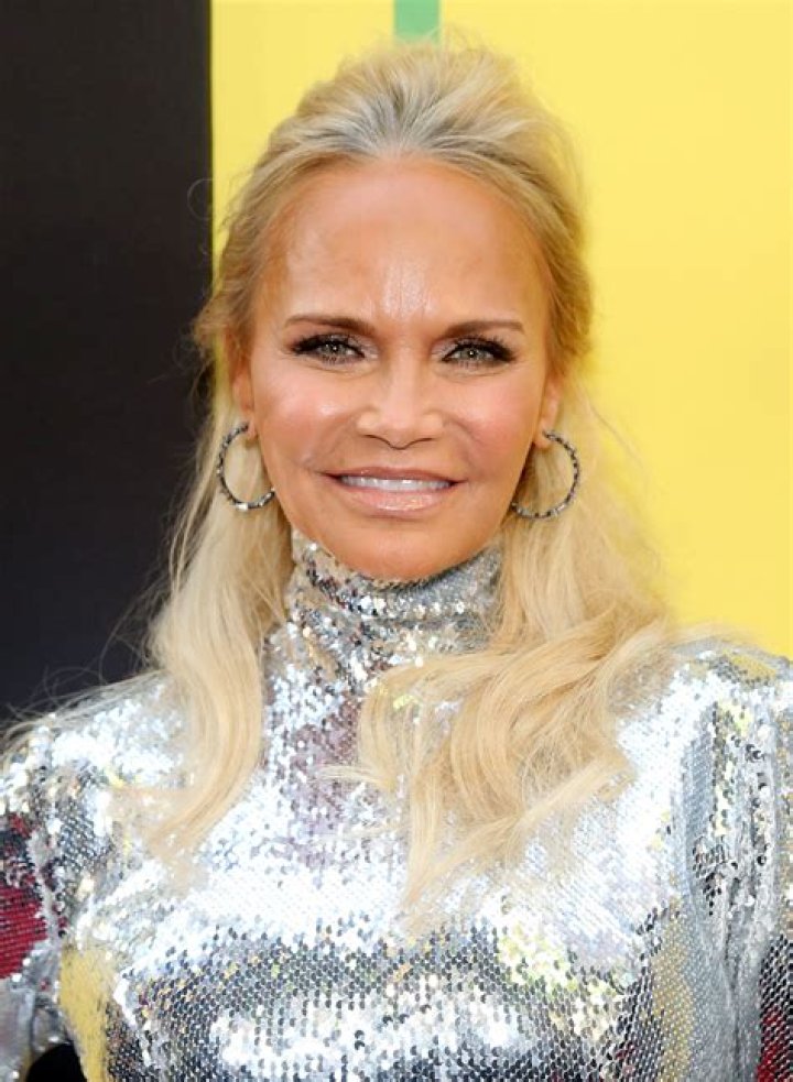 How Old Is Kristin Chenowith? Learn Her Age Here