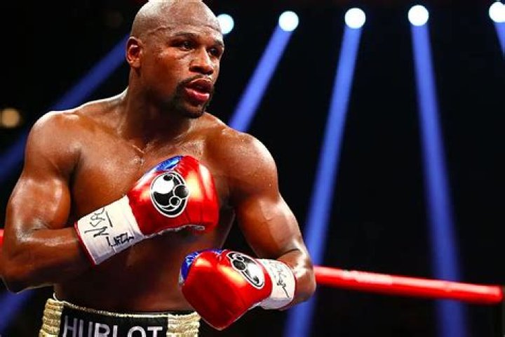 Incredible Height Of Legendary Boxer Floyd Mayweather