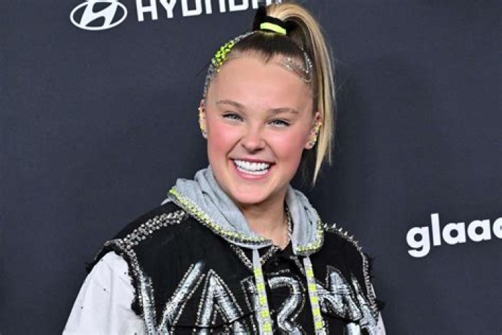 JoJo Siwa: Age And Amazing Facts