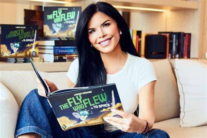 Lauren Sanchez: The Complete Biography