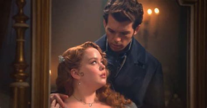 The Bridgerton Mirror Scene: A Sultry And Seductive Moment