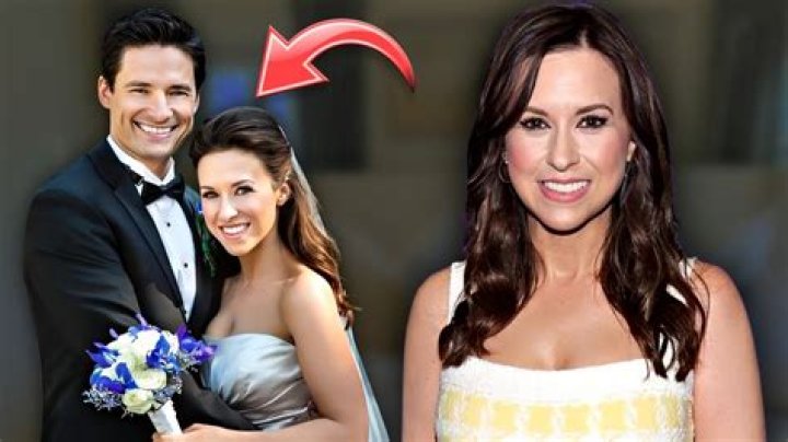 The Complete Guide To Lacey Chabert's Relationships