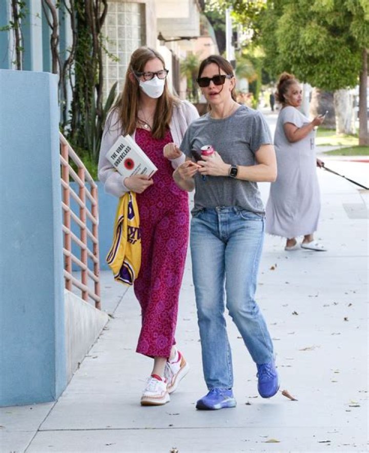 The Health Struggles Of Violet Affleck: Living With Immunodeficiency