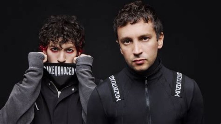 The Ultimate Guide To Twenty One Pilots' "The Outside" Lyrics