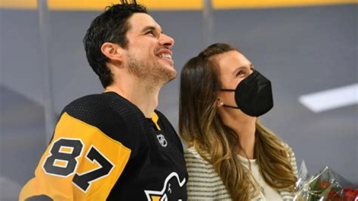 The Untold Story Of Sidney Crosby And Kathy Leutner's Relationship