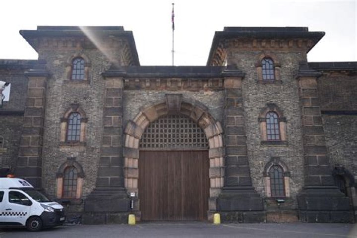 ~*$*$+>™[Viral@Video]@HMP Wandsworth Prison Officer Video Leaks on Twitter ! HMP Wandsworth Prison Officer Video Leaks on Twitter 