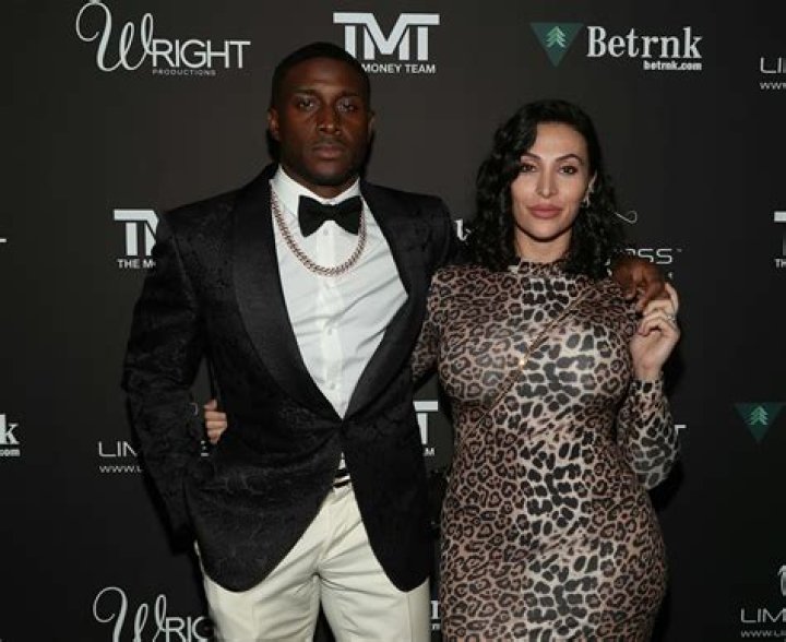 Who Is Reggie Bush's Wife? Uncovering The NFL Star's Marriage