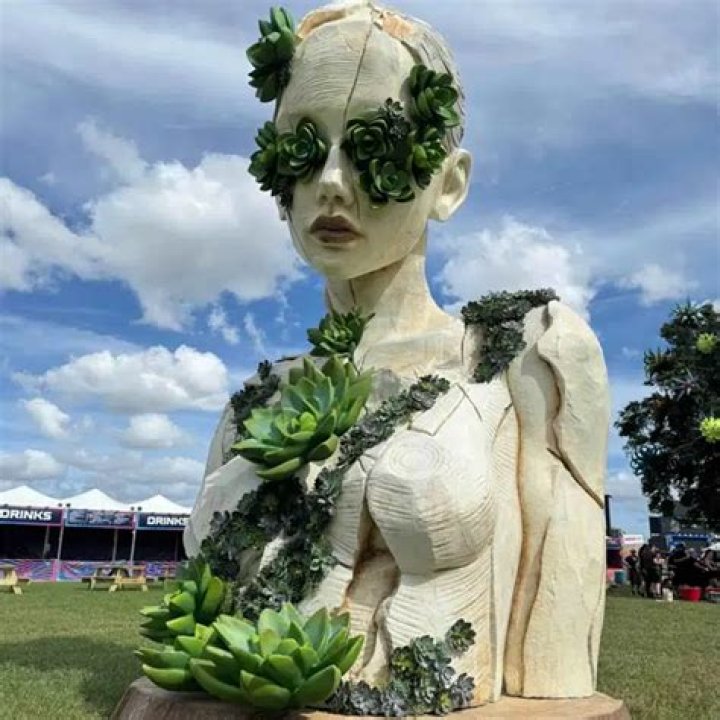 Yuri Luber: A Master Of Intricate Sculptures